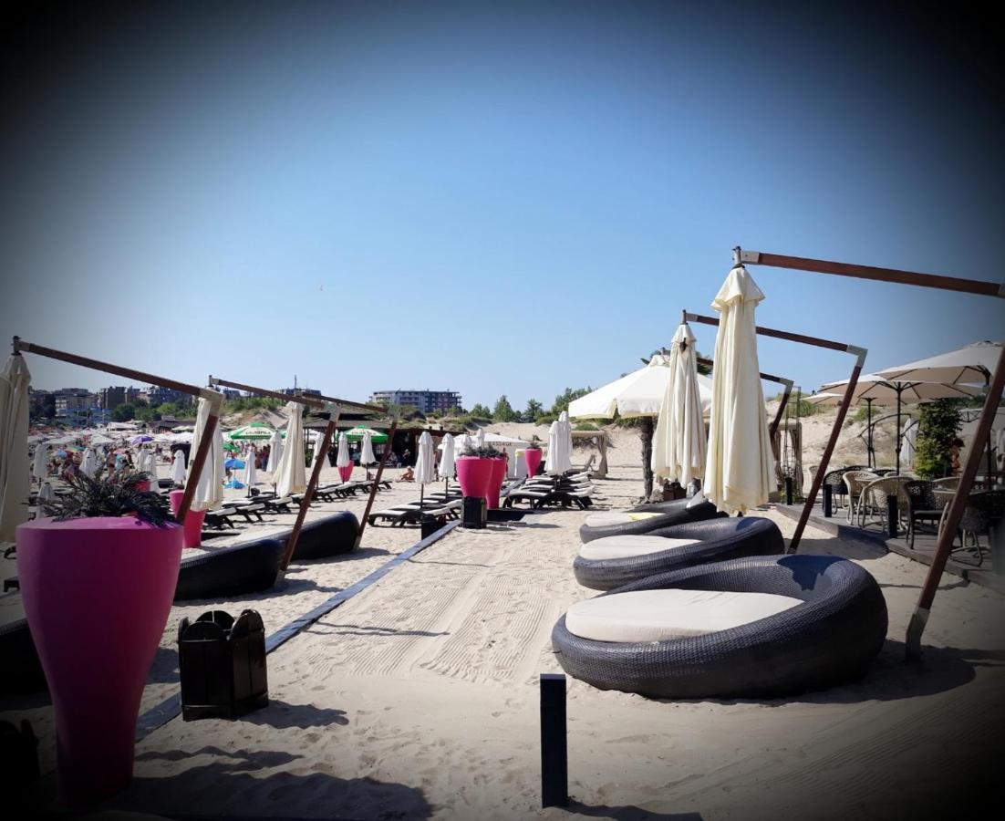 Apartments Oasis Vip Club Slantschew brjag Exterior foto